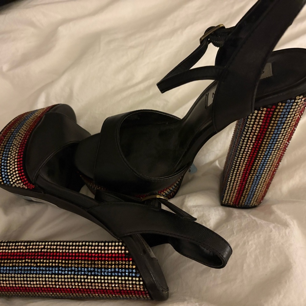 Cute and Playful Steve Madden High Heels Platform Shoes Size 6